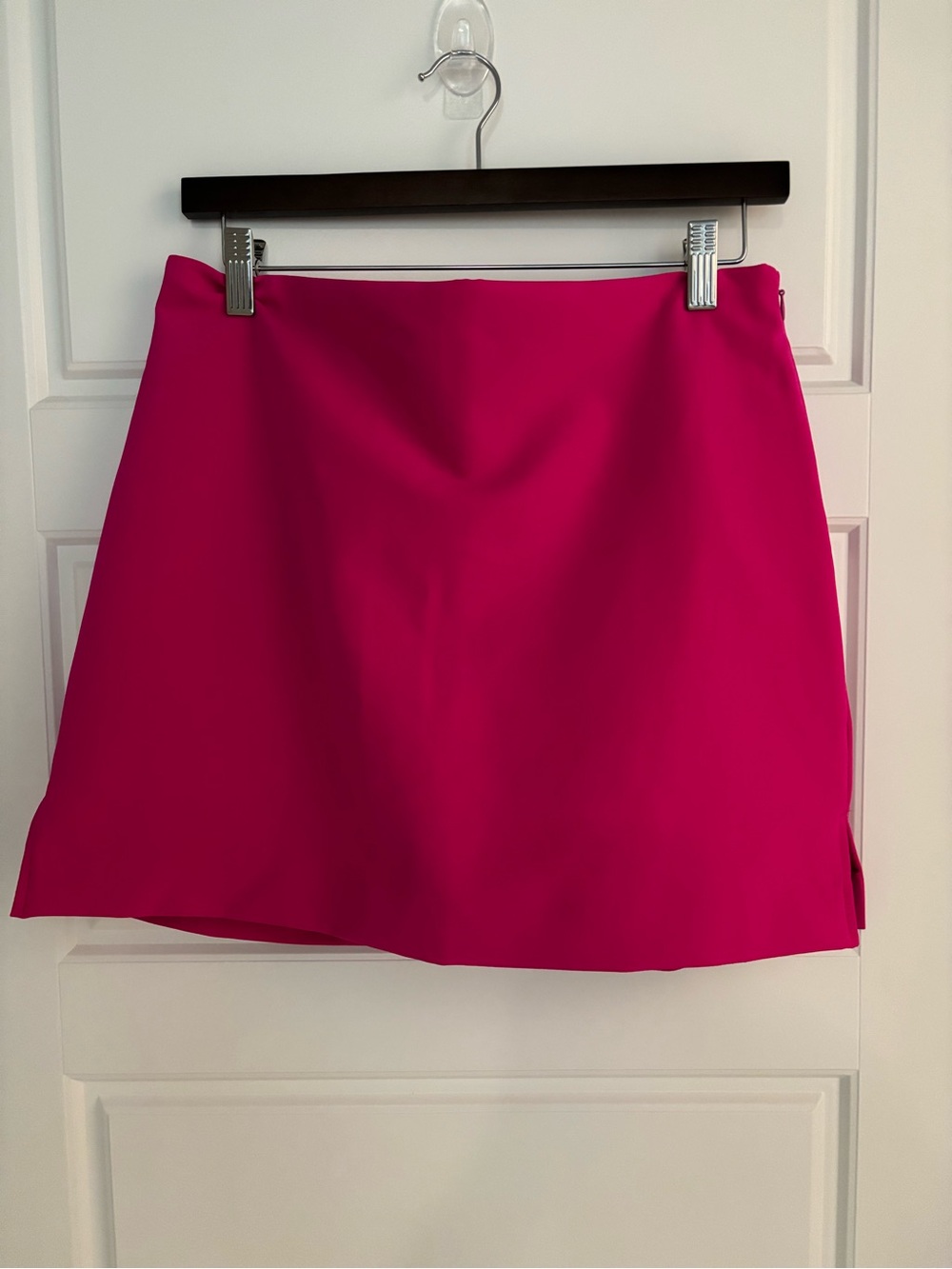 Express Women’s Editor Pink Mini Skort
